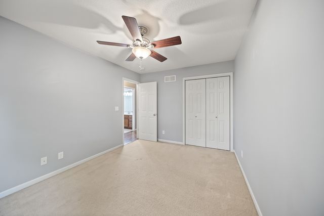 6211 N Clark Street, Davenport, IA 52806