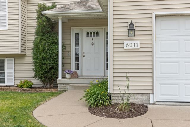 6211 N Clark Street, Davenport, IA 52806
