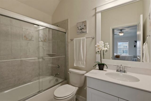 1002 Lakebend Court, Lewisville, TX 75010