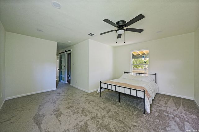 333 S Mesquite, New Braunfels, TX 78130