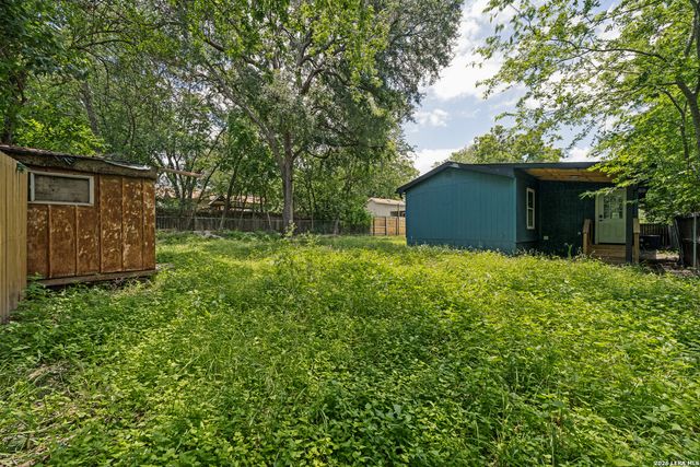333 S Mesquite, New Braunfels, TX 78130