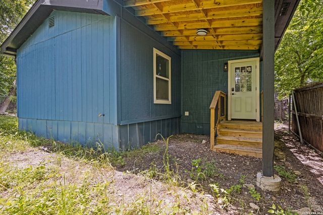 333 S Mesquite, New Braunfels, TX 78130