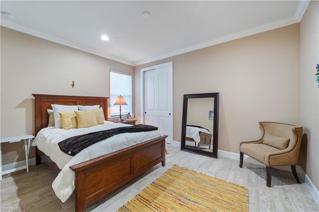 9418 Greyhawk TRL, Naples, FL 34120