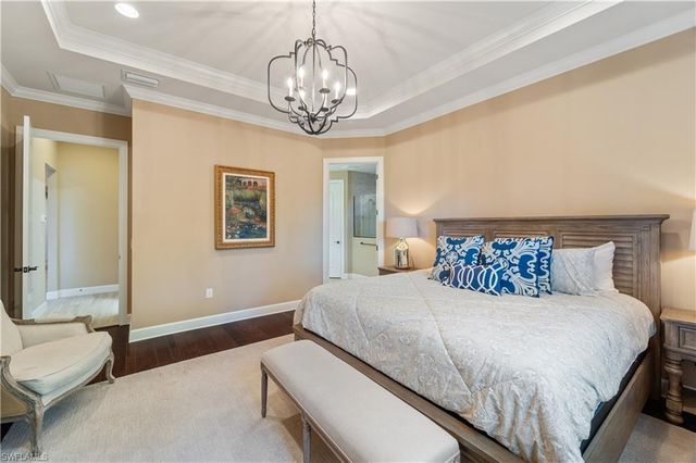 9418 Greyhawk TRL, Naples, FL 34120