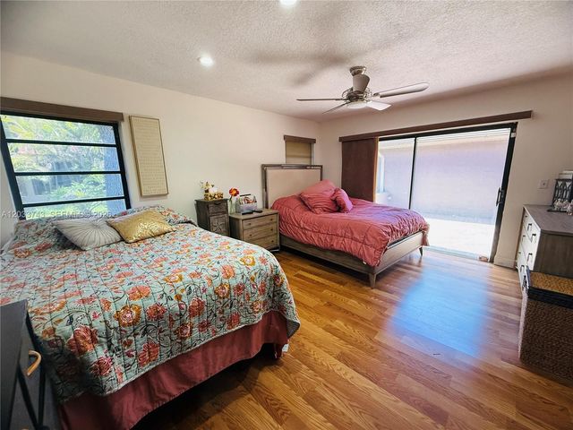 103 Tweedbrook Lane 101, Hollywood, FL 33021