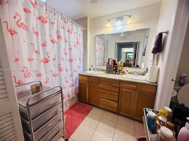 103 Tweedbrook Lane 101, Hollywood, FL 33021