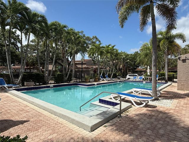 103 Tweedbrook Lane 101, Hollywood, FL 33021