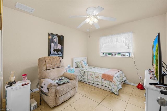 1106 7th PL, Cape Coral, FL 33993