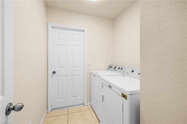 1106 7th PL, Cape Coral, FL 33993