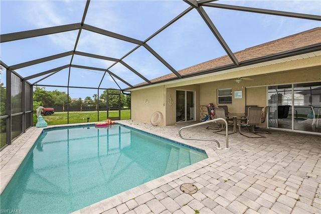 1106 7th PL, Cape Coral, FL 33993