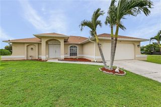 1106 7th PL, Cape Coral, FL 33993