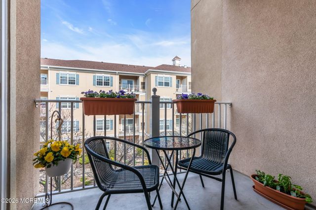 540 Cranbury Road 329, East Brunswick, NJ 08816