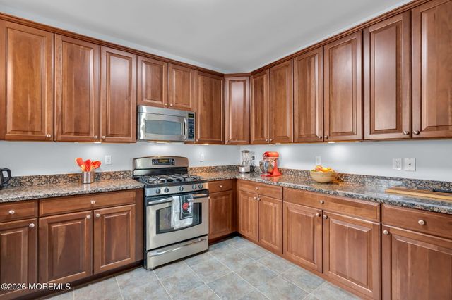 540 Cranbury Road 329, East Brunswick, NJ 08816