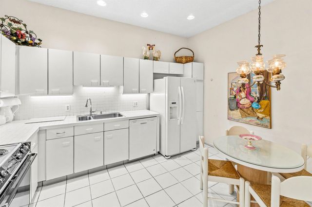 5184 Lake Catalina Drive D, Boca Raton, FL 33496