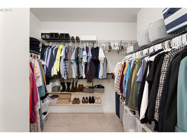 1300 N BROADWAY St, Estacada, OR 97023