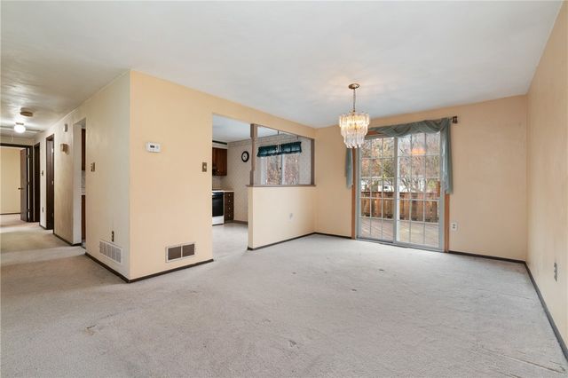 223 Ligonier Ln, Plum Boro, PA 15068