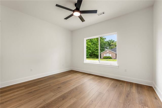 9 Leland Lane, Bella Vista, AR 72715