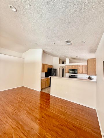 9923 Lone Mountain Avenue SW, Albuquerque, NM 87121