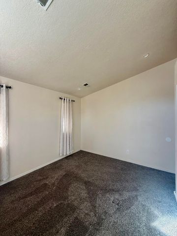 9923 Lone Mountain Avenue SW, Albuquerque, NM 87121