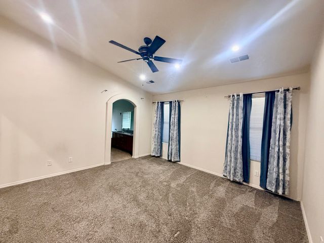 9923 Lone Mountain Avenue SW, Albuquerque, NM 87121