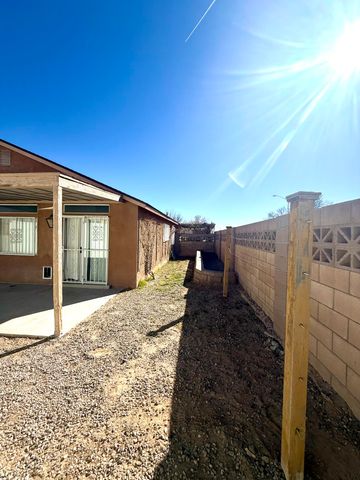 9923 Lone Mountain Avenue SW, Albuquerque, NM 87121