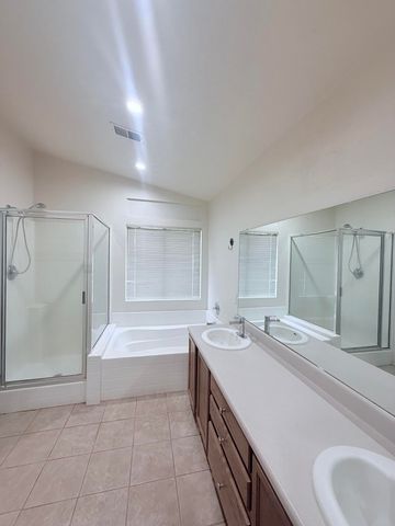 9923 Lone Mountain Avenue SW, Albuquerque, NM 87121
