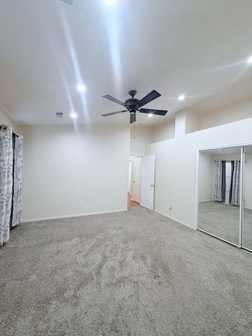 9923 Lone Mountain Avenue SW, Albuquerque, NM 87121
