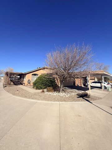 9923 Lone Mountain Avenue SW, Albuquerque, NM 87121