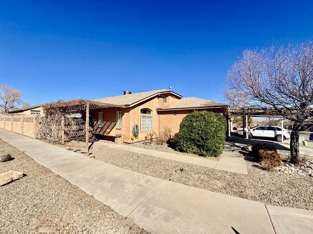 9923 Lone Mountain Avenue SW, Albuquerque, NM 87121