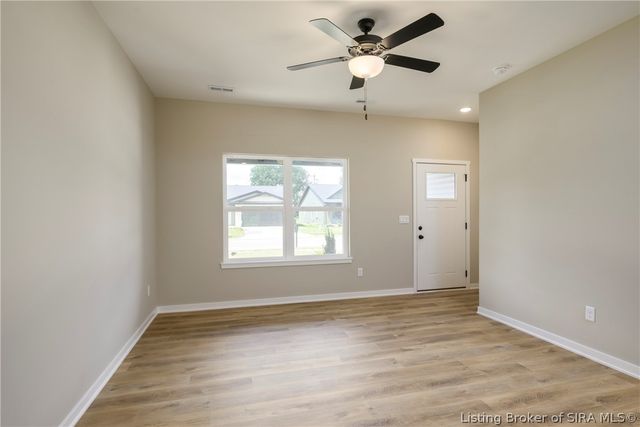 5702 Harmony Woods 1021, Memphis, IN 47143