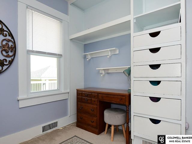 4220 Mason Street, Omaha, NE 68105
