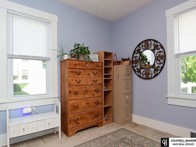 4220 Mason Street, Omaha, NE 68105