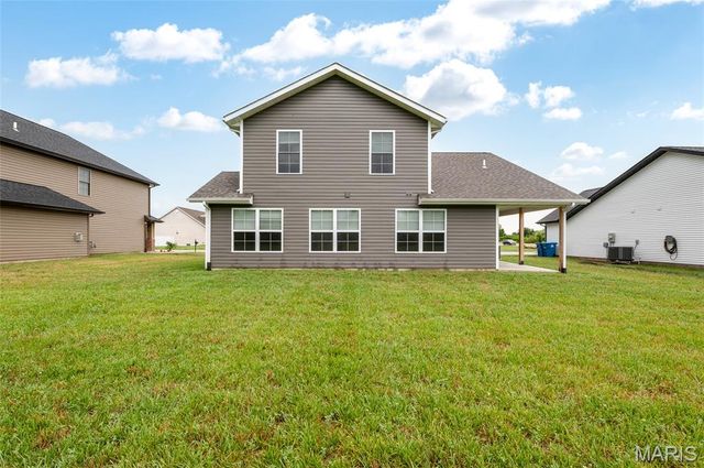 3605 Justine Drive, Pontoon Beach, IL 62040
