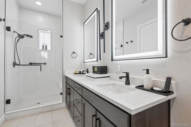888 S Valentia Street 104, Denver, CO 80247