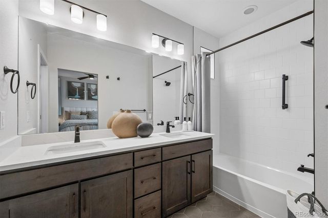888 S Valentia Street 104, Denver, CO 80247