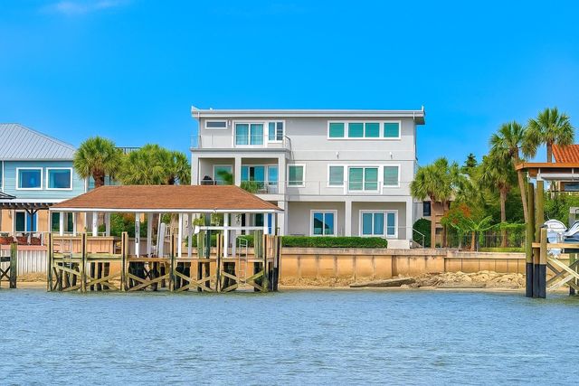 311 Porpoise Point Dr, St Augustine, FL 32084