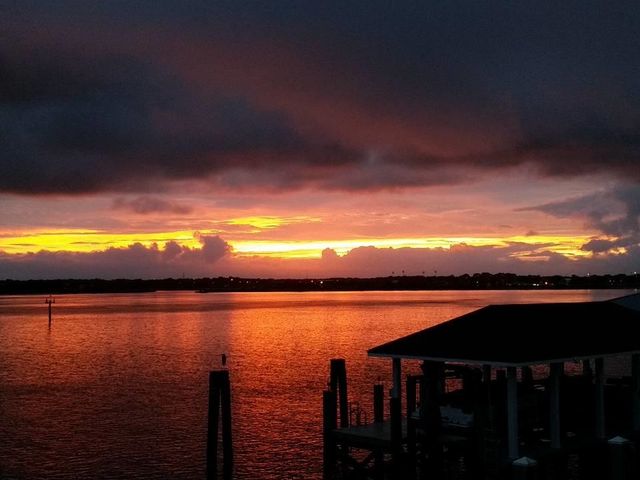 311 Porpoise Point Dr, St Augustine, FL 32084