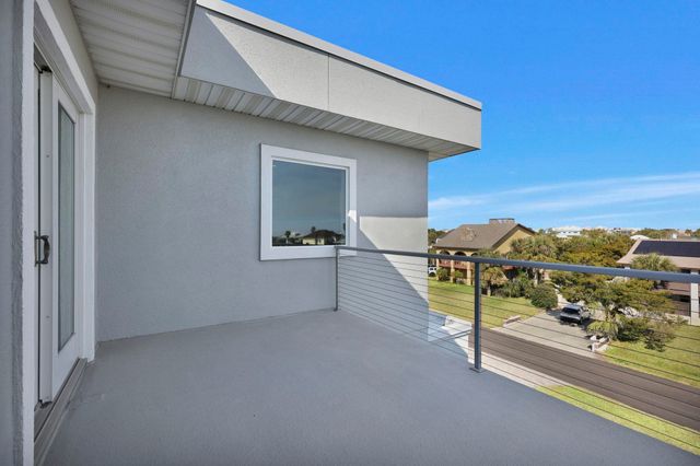 311 Porpoise Point Dr, St Augustine, FL 32084