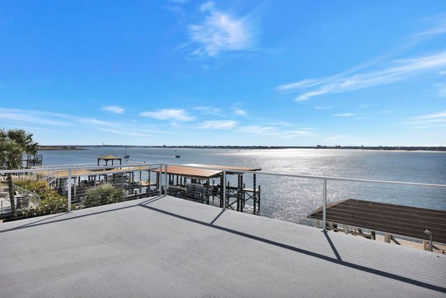 311 Porpoise Point Dr, St Augustine, FL 32084