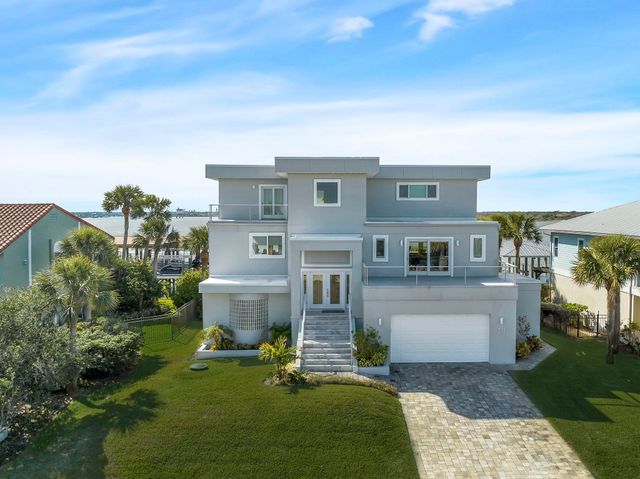311 Porpoise Point Dr, St Augustine, FL 32084