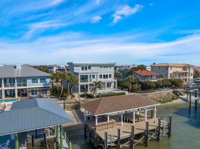 311 Porpoise Point Dr, St Augustine, FL 32084