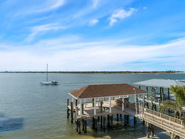 311 Porpoise Point Dr, St Augustine, FL 32084