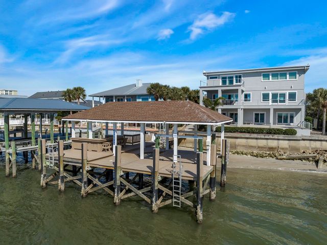 311 Porpoise Point Dr, St Augustine, FL 32084