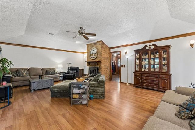 14016 W Andrew Lane, Newalla, OK 74857