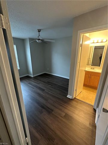 234 Ferdinand CIR, Virginia Beach, VA 23462