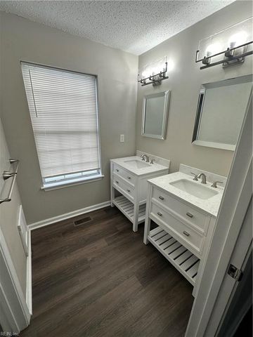 234 Ferdinand CIR, Virginia Beach, VA 23462