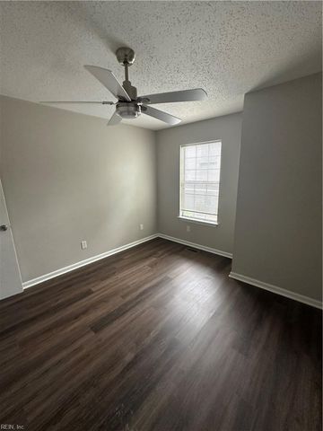 234 Ferdinand CIR, Virginia Beach, VA 23462