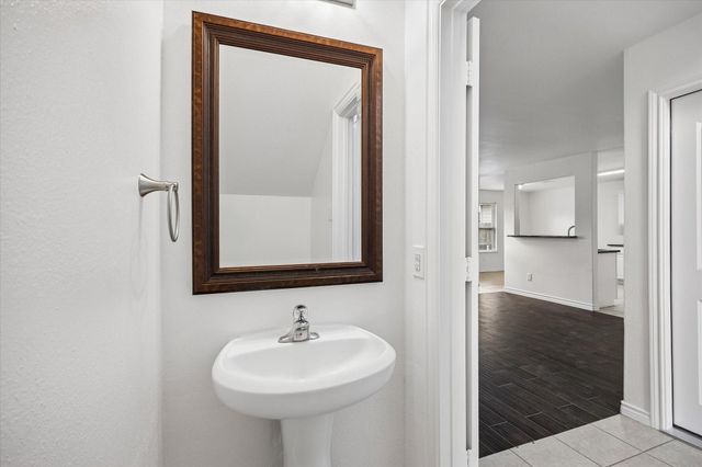 11226 Hall Ridge Court, Houston, TX 77075