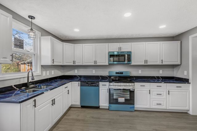 620 Thrush Pl, Murfreesboro, TN 37130