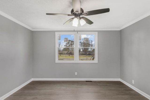 620 Thrush Pl, Murfreesboro, TN 37130